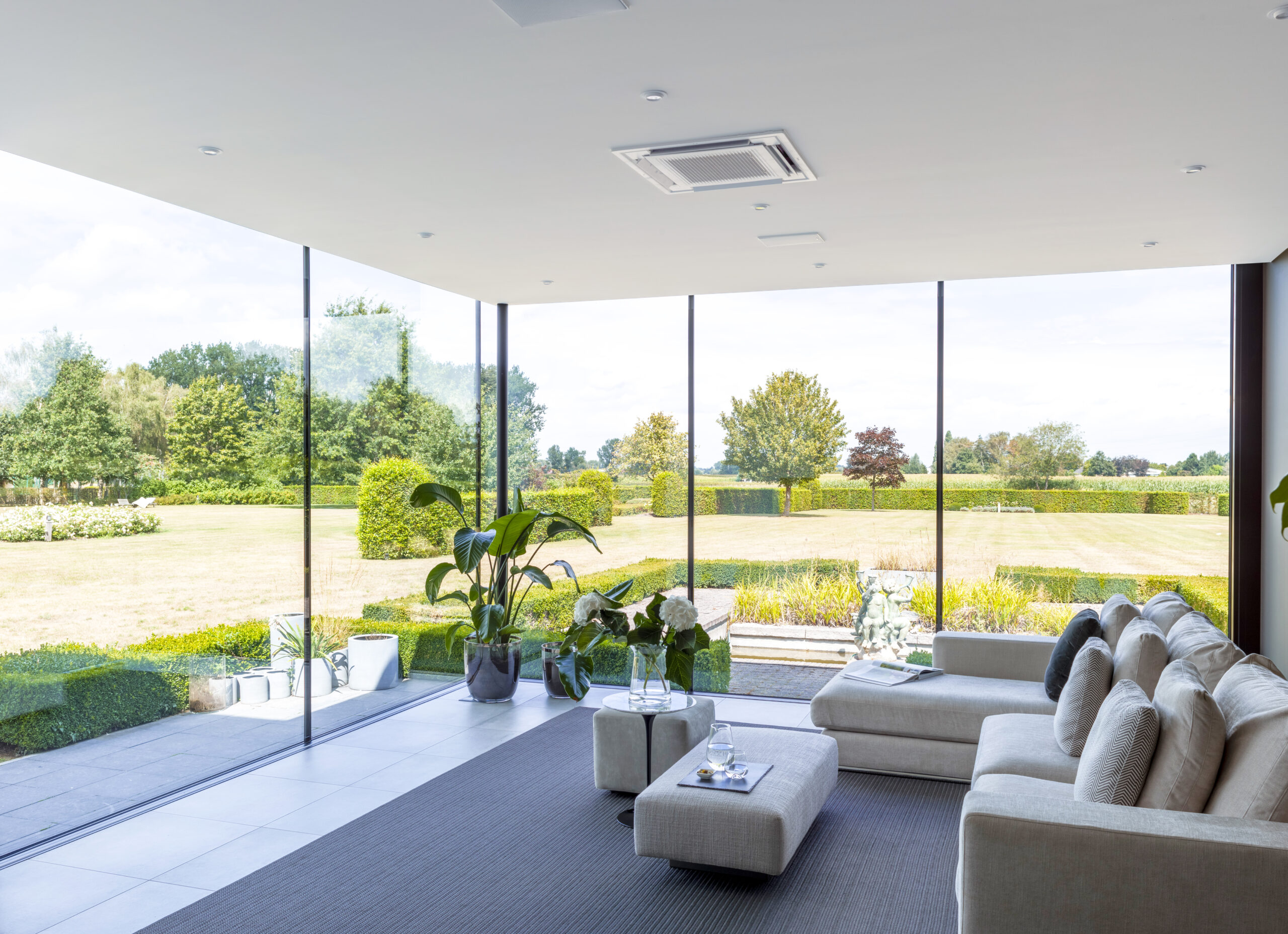 Meer licht in huis dankzij grote aluminium ramen
